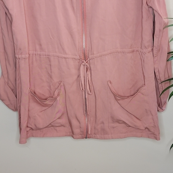NWT Hem & Thread | Dusty Pink Lightweight Jacket with Roll Tab Sleeves - Picture 5 of 6